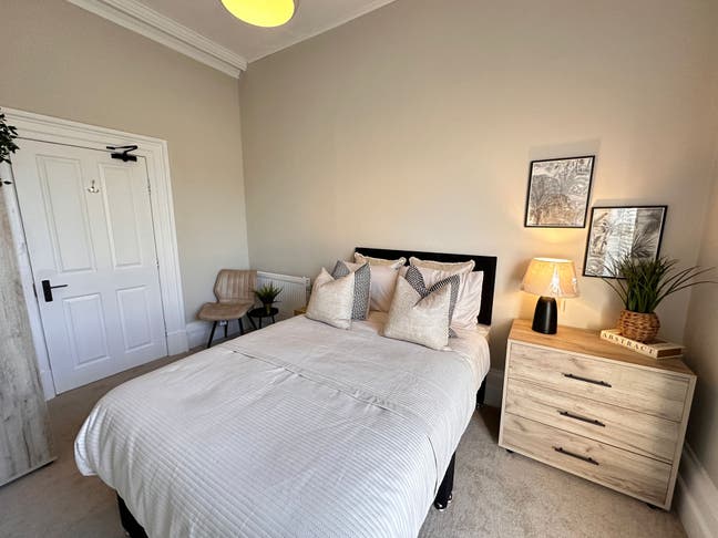 🌿 Elegant, Spacious, Newly Refurbished  Main Photo