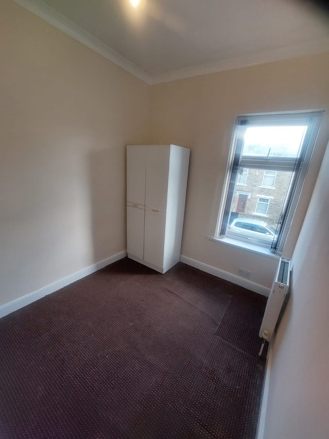1 Bedroom in Bd7 Main Photo