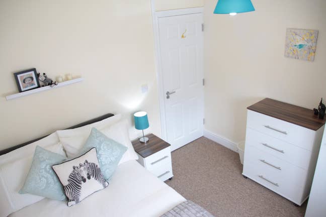 Double Room | Available Now | Low Deposit*🌟 Main Photo