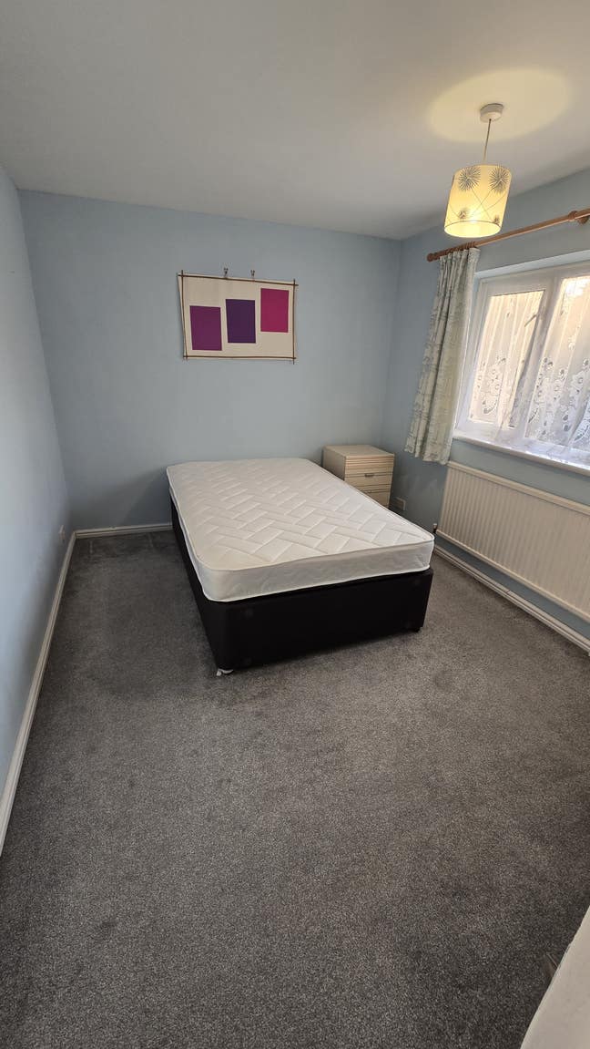 Langley Green Double Room, Bus, Airport, Parking  Main Photo