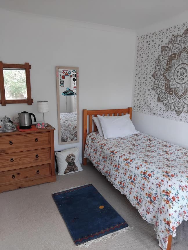 Spacious room near Swanpool beach, Falmouth Main Photo