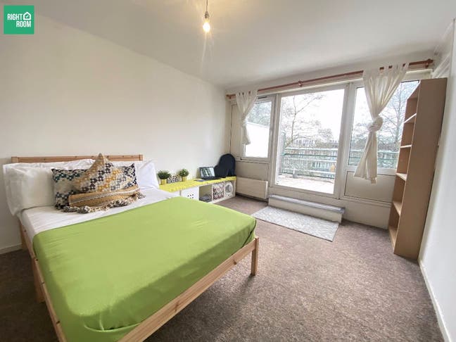 NW5 Room in Friendly Girls-preferred Flatshare Main Photo