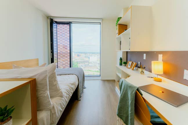 Urgent Tenancy Takeover for Student Accommodation Main Photo