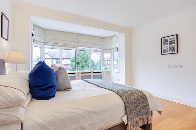 Spacious Room In Gorgeous Ealing Common Home W5 Main Photo