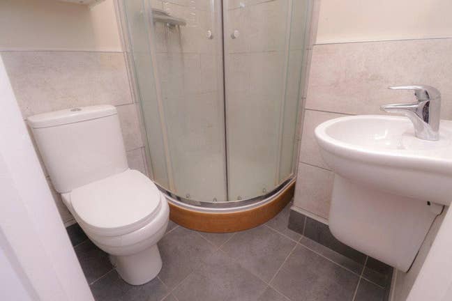 STUDIO - 7 bed student house to rent Main Photo