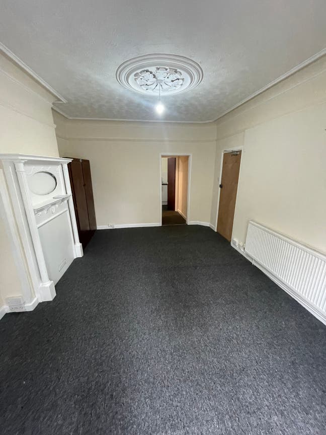 Studio Flat - Bright & Quiet - NR3 with parking Main Photo
