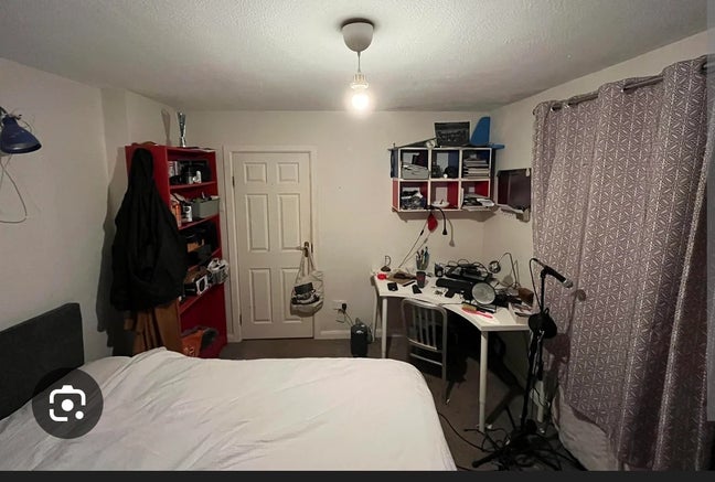 Room available  Main Photo