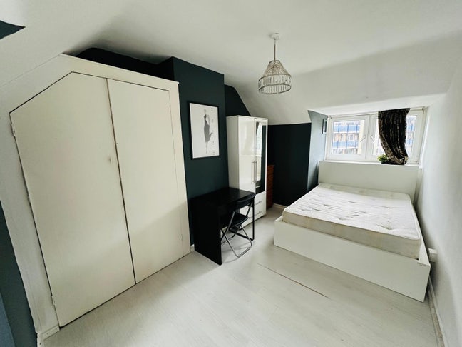 ✅Massive HOUSE WhiteChapel/StepneyGreen/QMUL Main Photo
