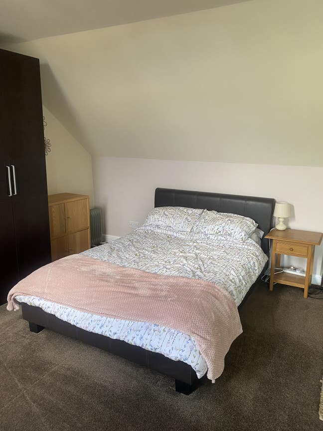 Room with a view to Rent….. Main Photo