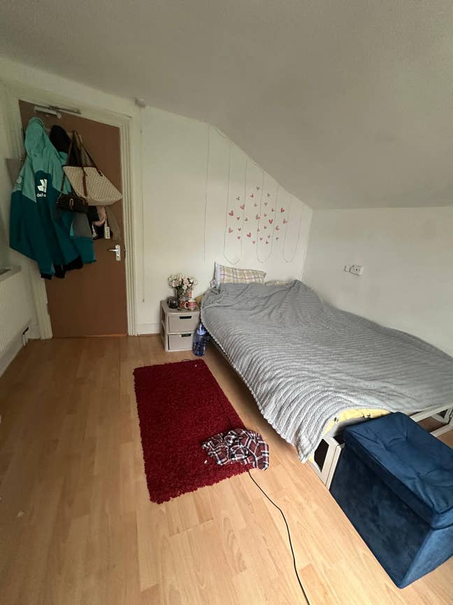🏡 Bright Room Near Turnpike Lane 🚇 – 5 Mins Walk Main Photo