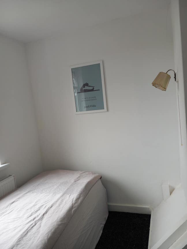 Single room London Road/Retail Park area Main Photo