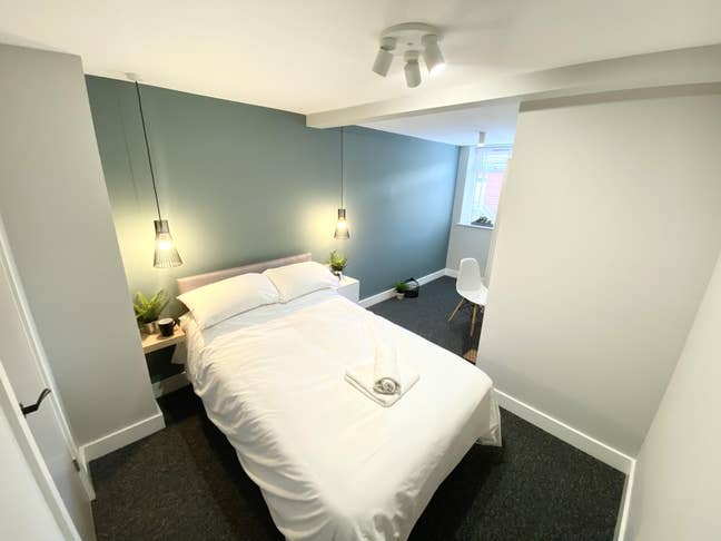 2 Double En Suite Rooms to Rent in Heaton Main Photo