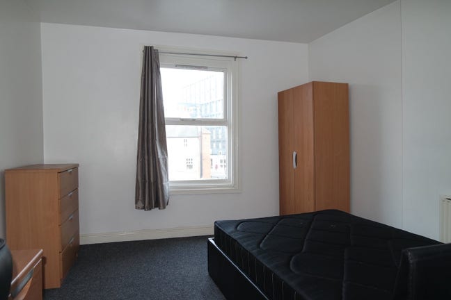 8 bed student house to rent Main Photo