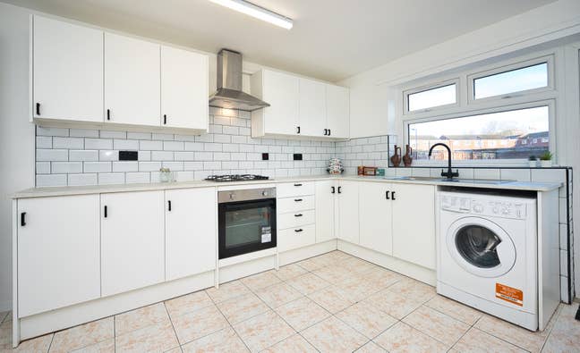 Very Large Room Shared house in Stratford E15 Main Photo