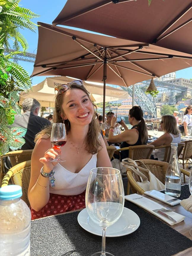 Neuroscience student looking for a home in London! Main Photo