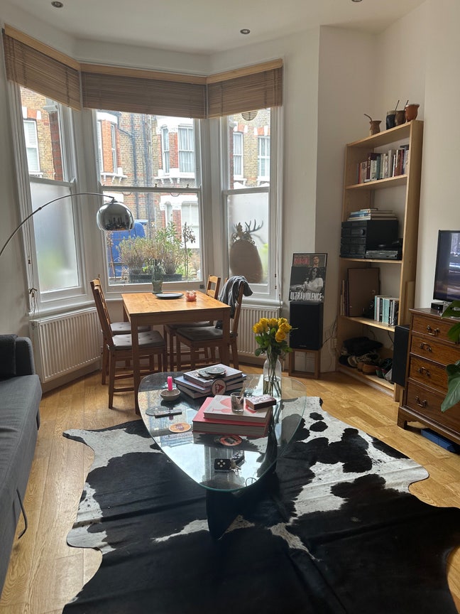 Double room 3 mins walk from Westbourne Park  Main Photo