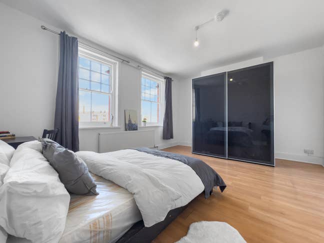 🏙️ Newly Renovated Rooms in Whitechapel ✨ Main Photo