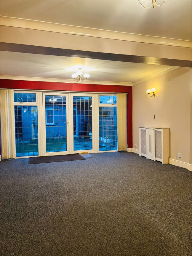 3 Bedroom House Available in Rainham Main Photo