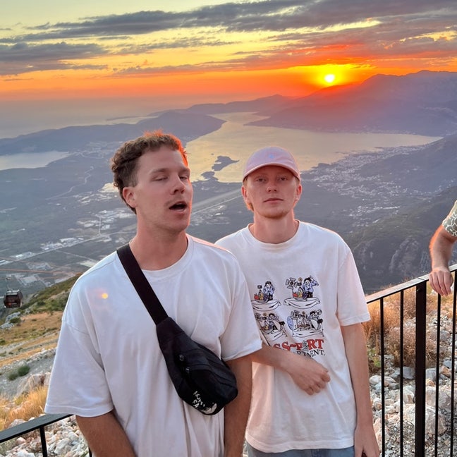 My name is Bailey, I’m 21 years old working... Main Photo