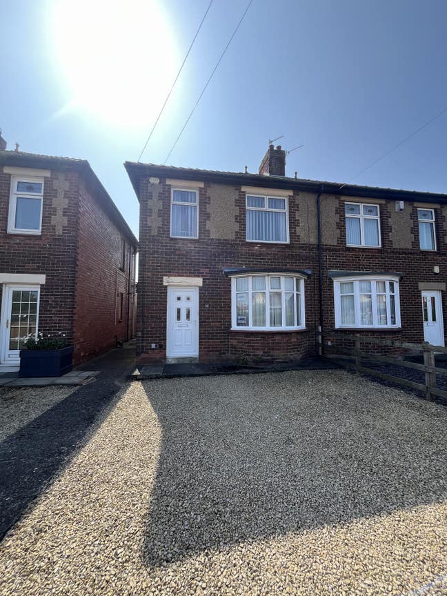 4-Bedroom Student House – Gilesgate, North View Main Photo