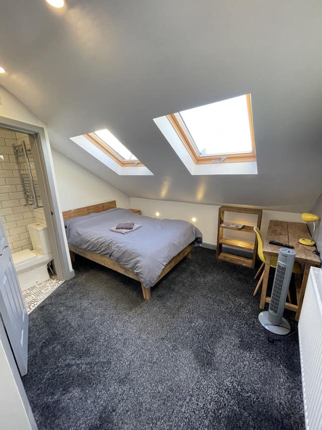CV1 En-suite🏡 Bills Included 💸  NO Deposit ‼️ Main Photo