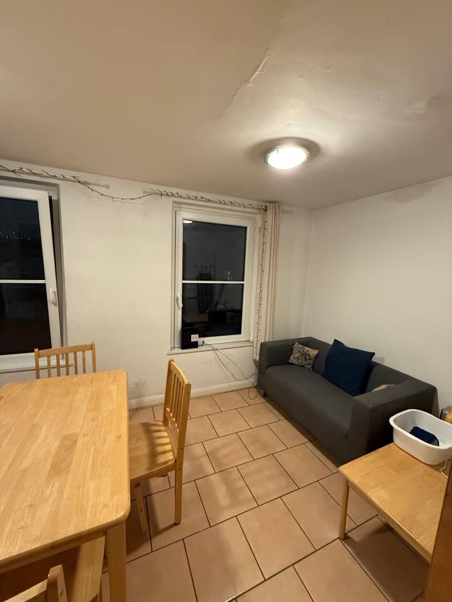 Single room in well-located flat Main Photo