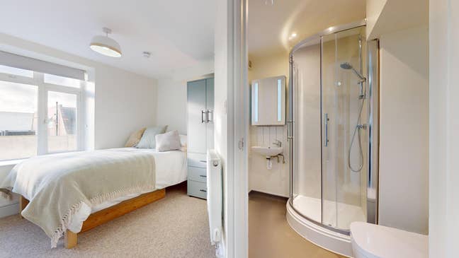 All Bills Inc. New Luxury En-Suite Rooms Main Photo