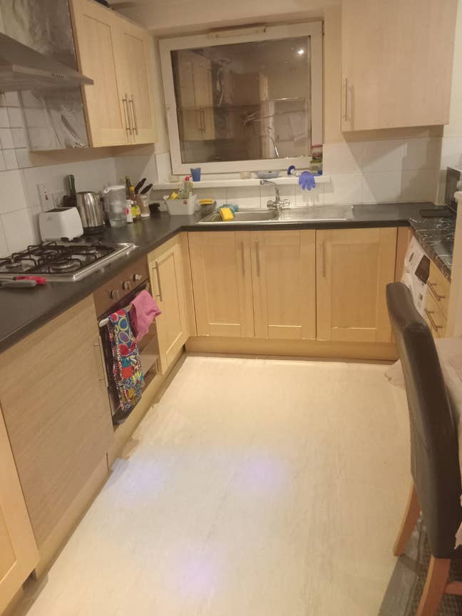 Modern, bright double room in Central peckham.  Main Photo