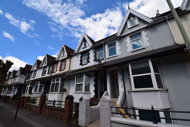 Double Rooms Available - Treforest Main Photo