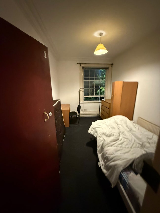 Room Main Photo