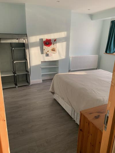 Limited Offer,Large Double Room,All Bills Included Main Photo