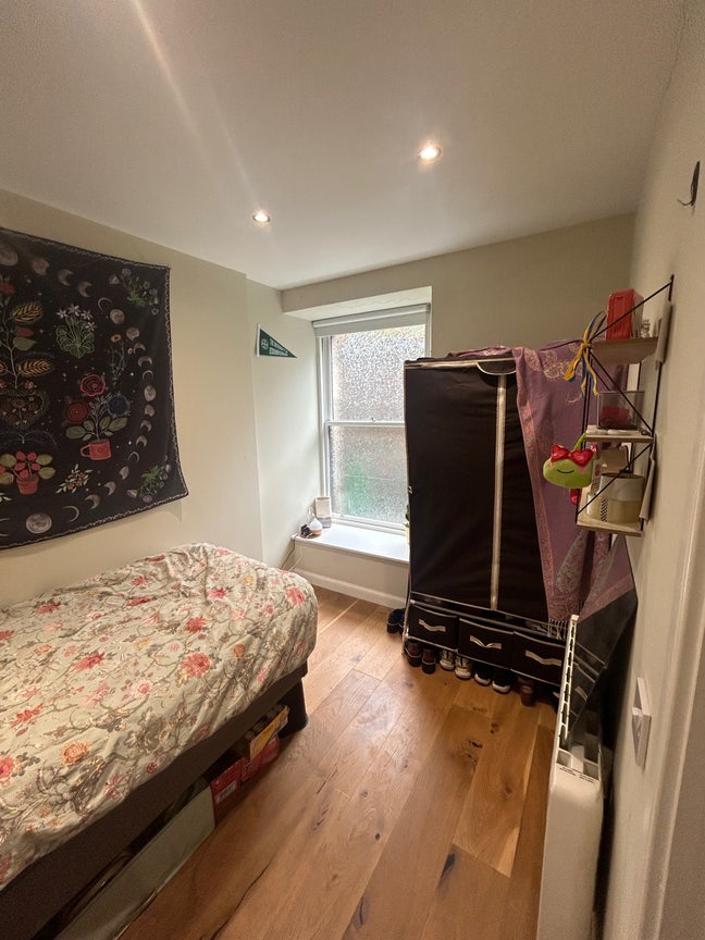 Cute Abbeyhill Basement Flat Main Photo