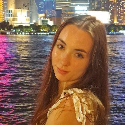 Student Female seeks a double room Main Photo