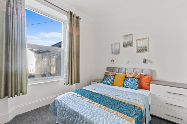 🌟 Fully Furnished Ensuite | All Bills Included Main Photo