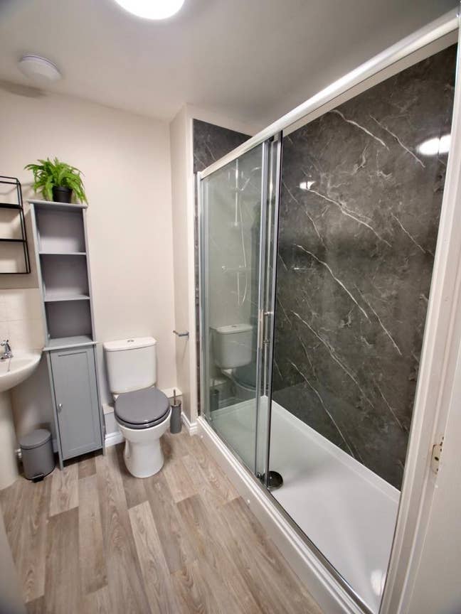 En-Suite Room, Bills Inc. — Old Town 🚿 Main Photo