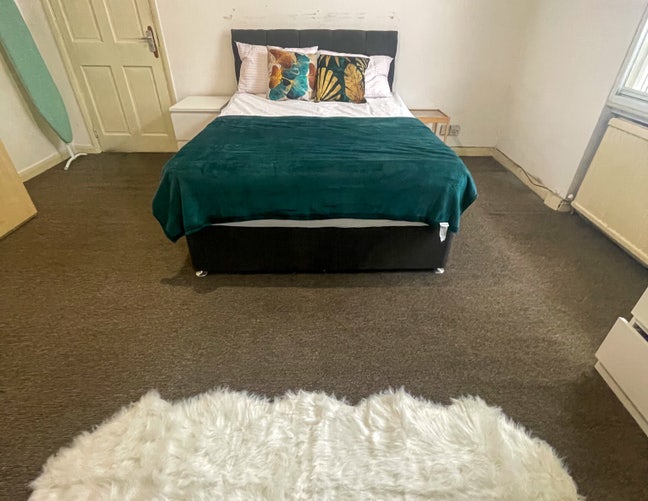 Amazing room prime London  Main Photo