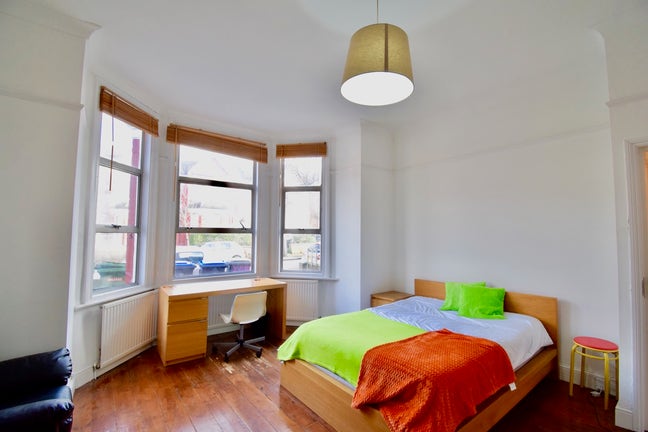 2 Rooms in Willesden Green  Main Photo