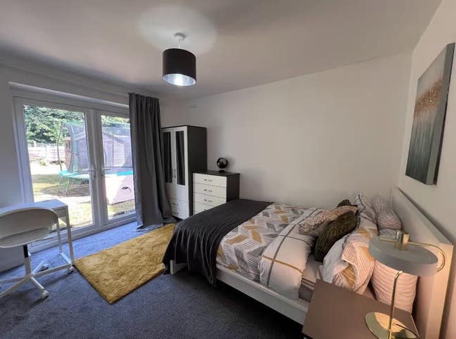 Spacious and Cosy Double Room for Rent in - M20 1B Main Photo