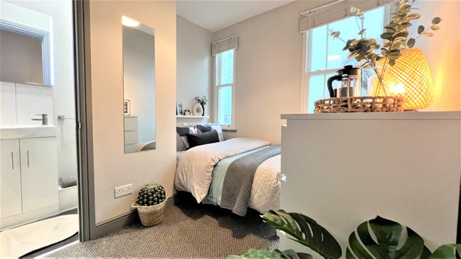 Double Room Town Centre | Deposit Free Option Main Photo