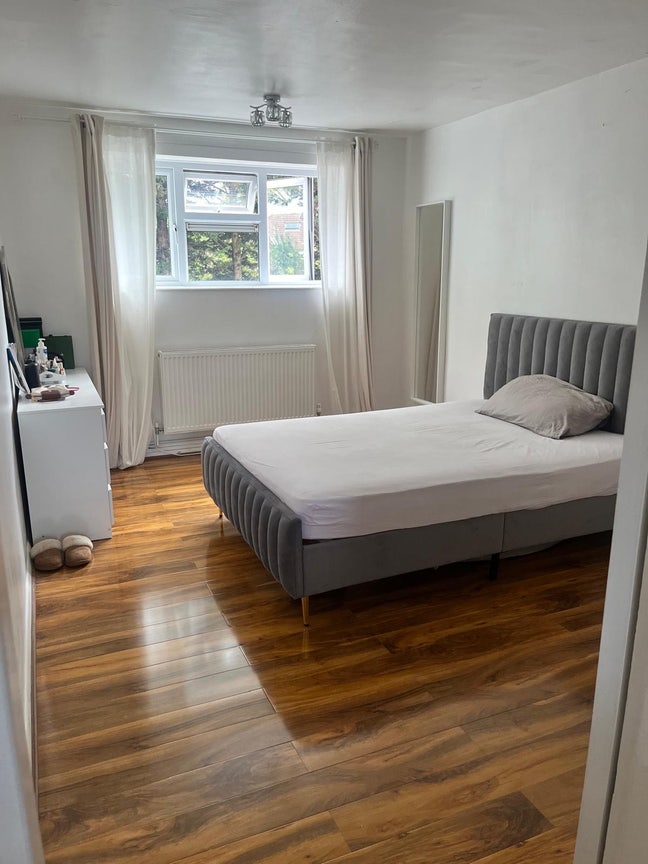 Double Bedroom Main Photo