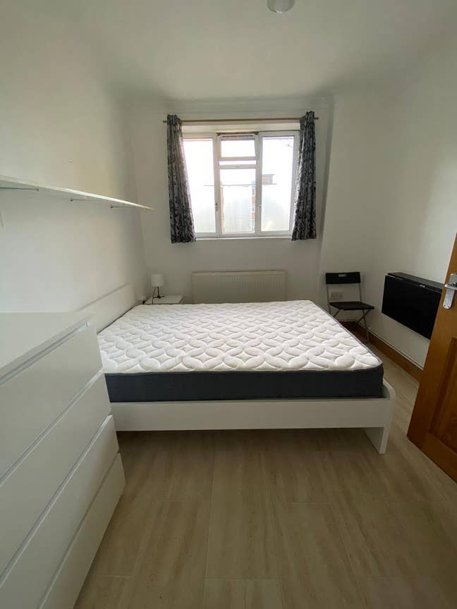 🏡 Bright 3-Bed Flat in Battersea Main Photo