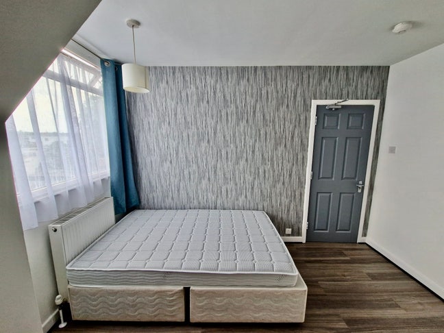 Spacious Single Room – Near Arnos Grove Tube Main Photo