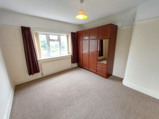 Rooms from £375 all bills included in Dordon Main Photo