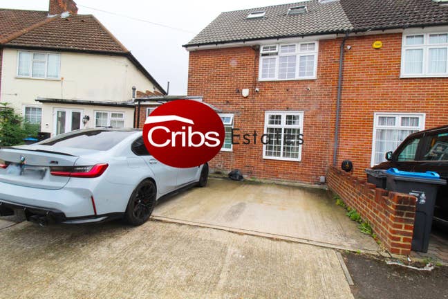 1 Bedroom House to Rent in Morden(Bills Included)| Main Photo