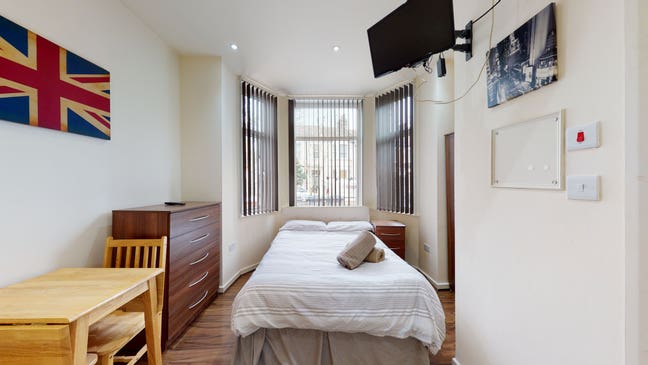 -Essential Studio in Willesden Green Main Photo