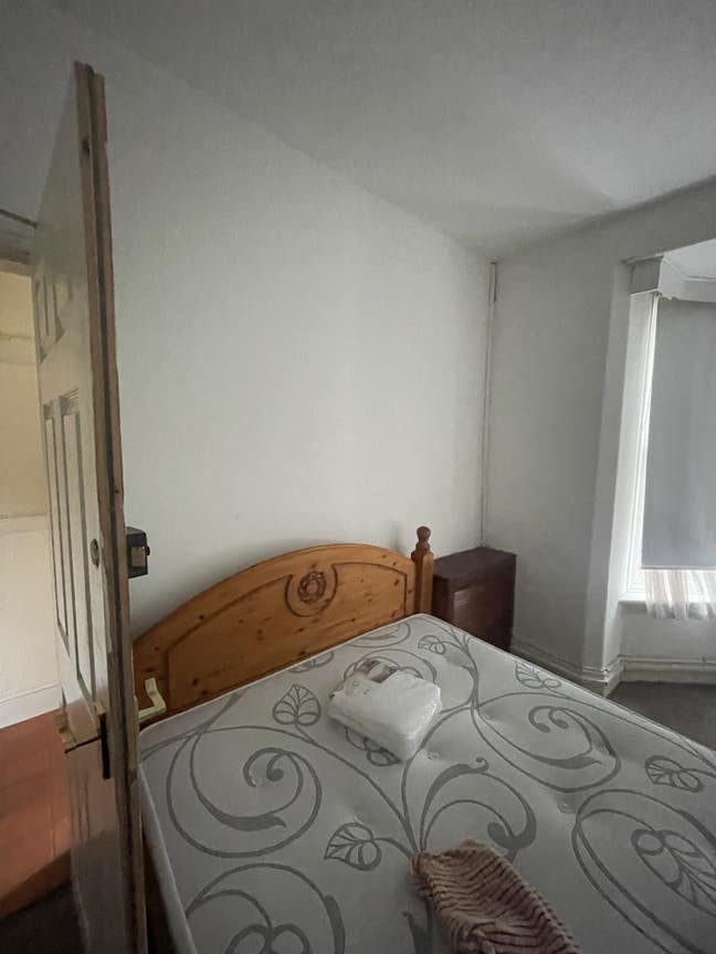 Room to Rent :)) Main Photo