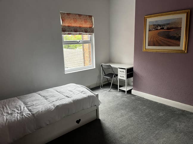 3 rooms available in large house, central Boston Main Photo