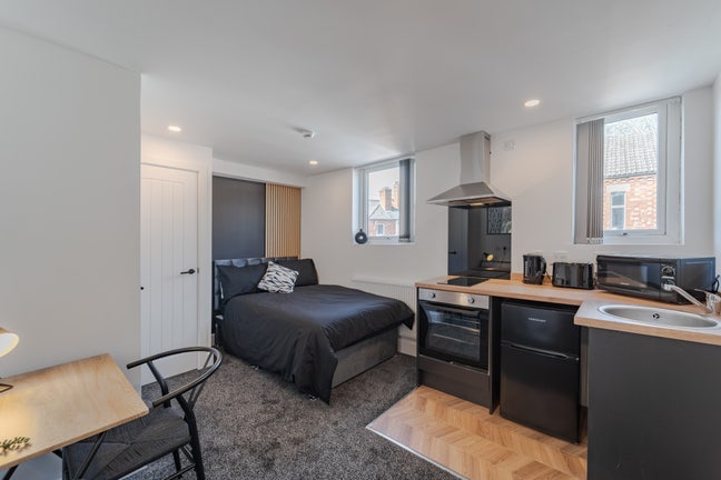 🏡-BRAND NEW-High Spec Stuidos/En-Suites-✨ Main Photo