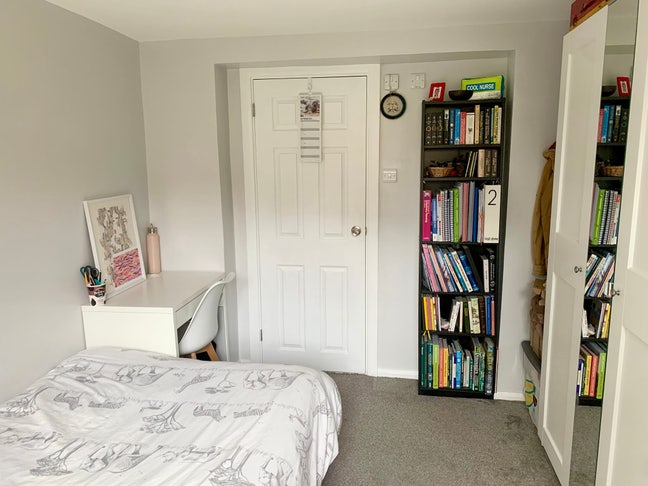 Lovely double room with modern ensuite Main Photo