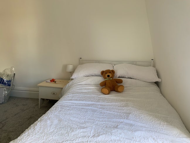 URGENT room in female-only flat in Maida Vale Main Photo